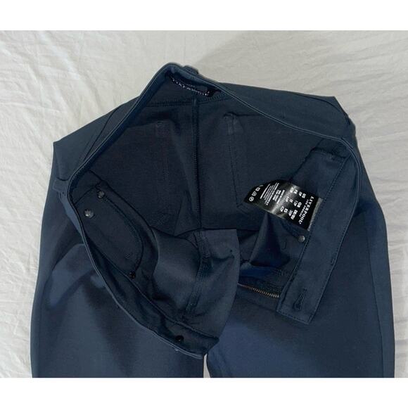 Liverpool Jeans Co Skinny Crop Ponte Knit Jean Style Leggings. Women's 8P, MINT! - Picture 3 of 5